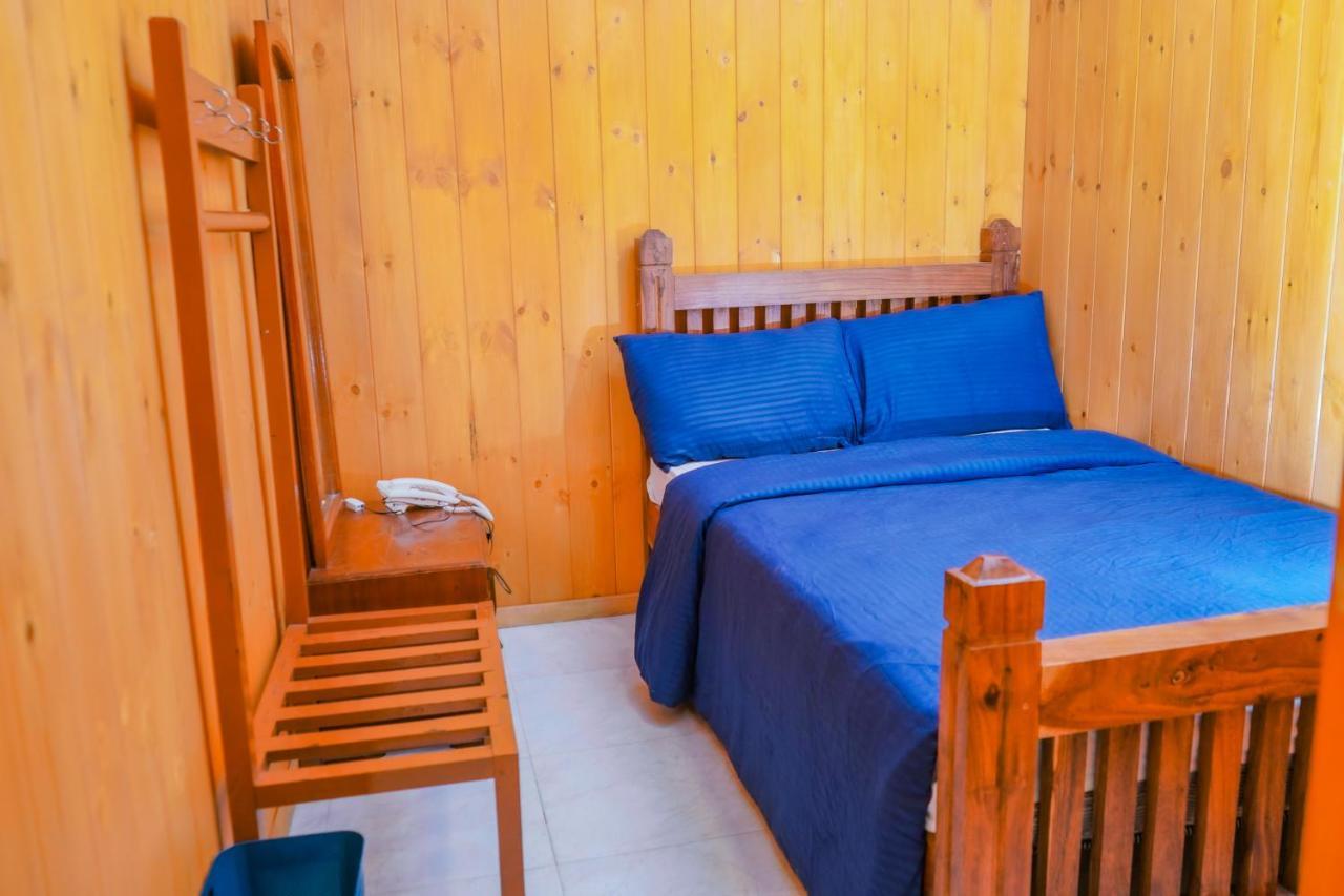 Blue Moon Residency Hotel Nuwara Eliya Bagian luar foto