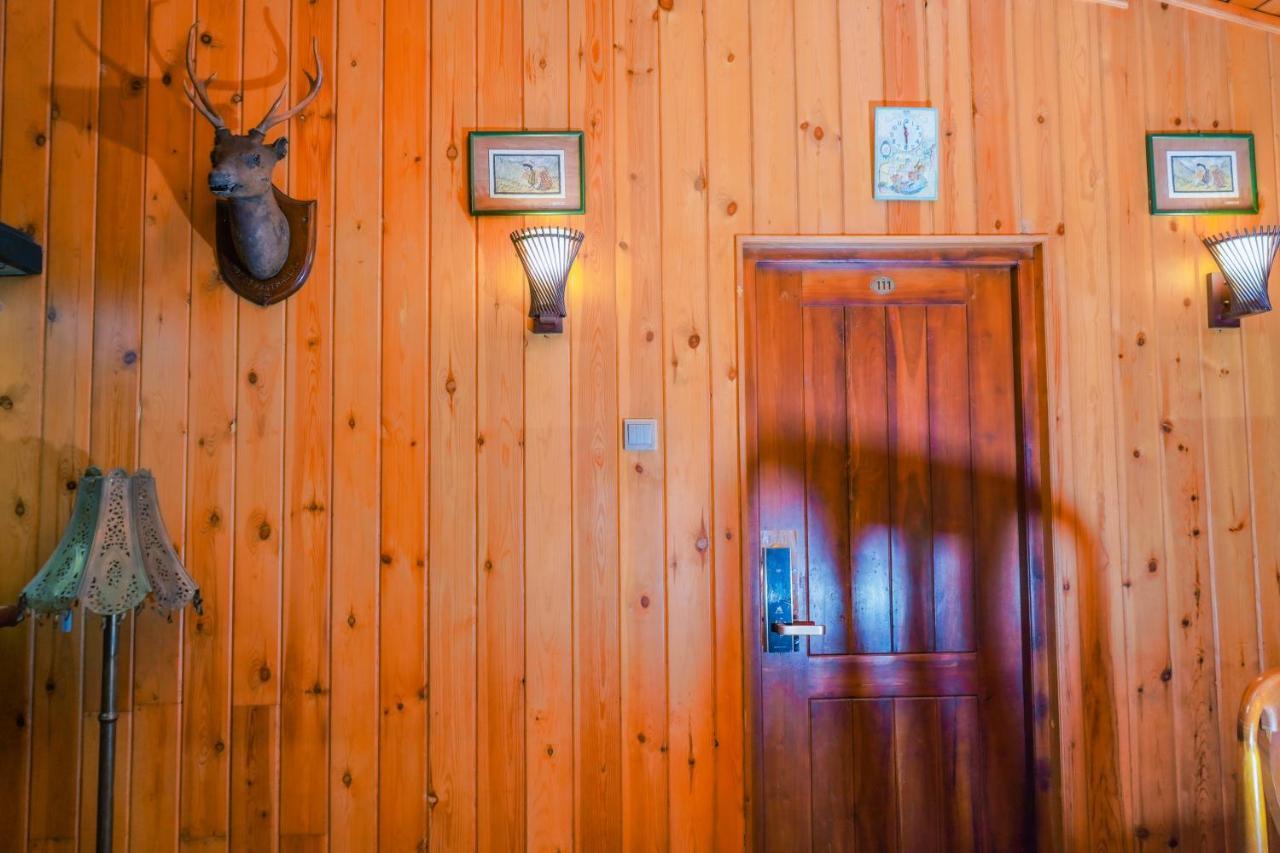Blue Moon Residency Hotel Nuwara Eliya Bagian luar foto