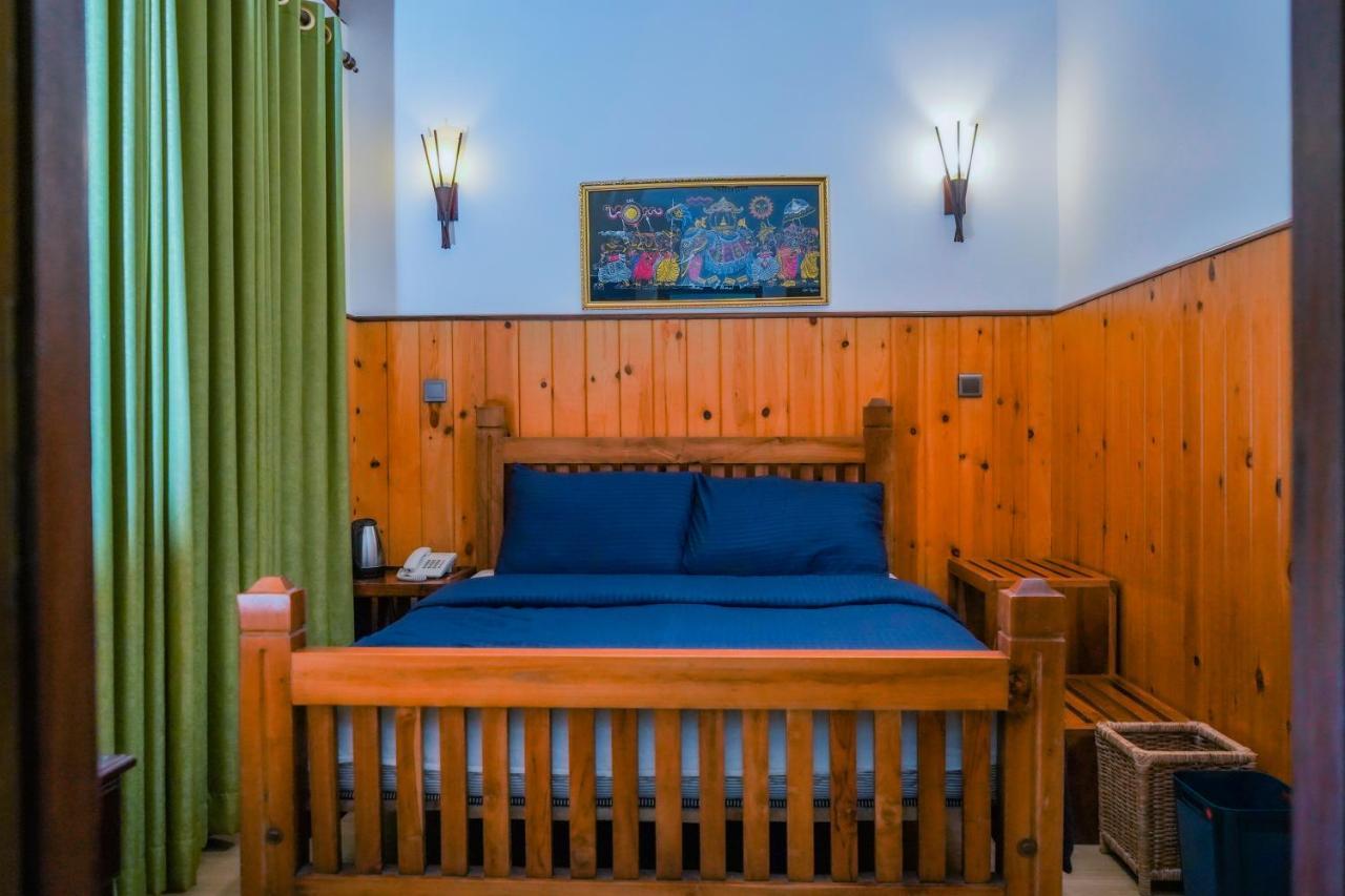 Blue Moon Residency Hotel Nuwara Eliya Bagian luar foto